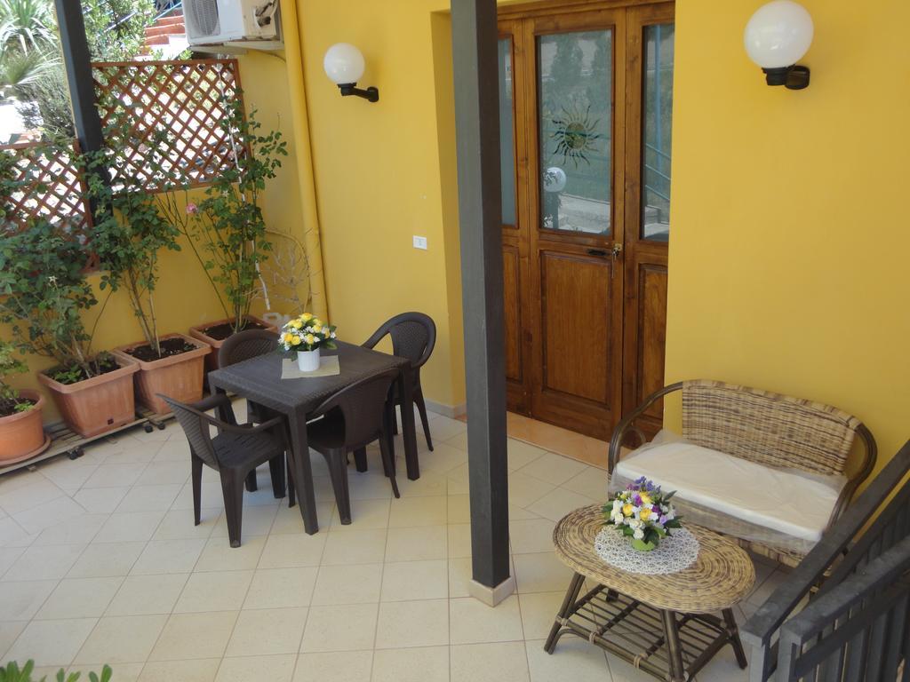 Baciati Dal Sole Appartement Porto Empedocle Buitenkant foto